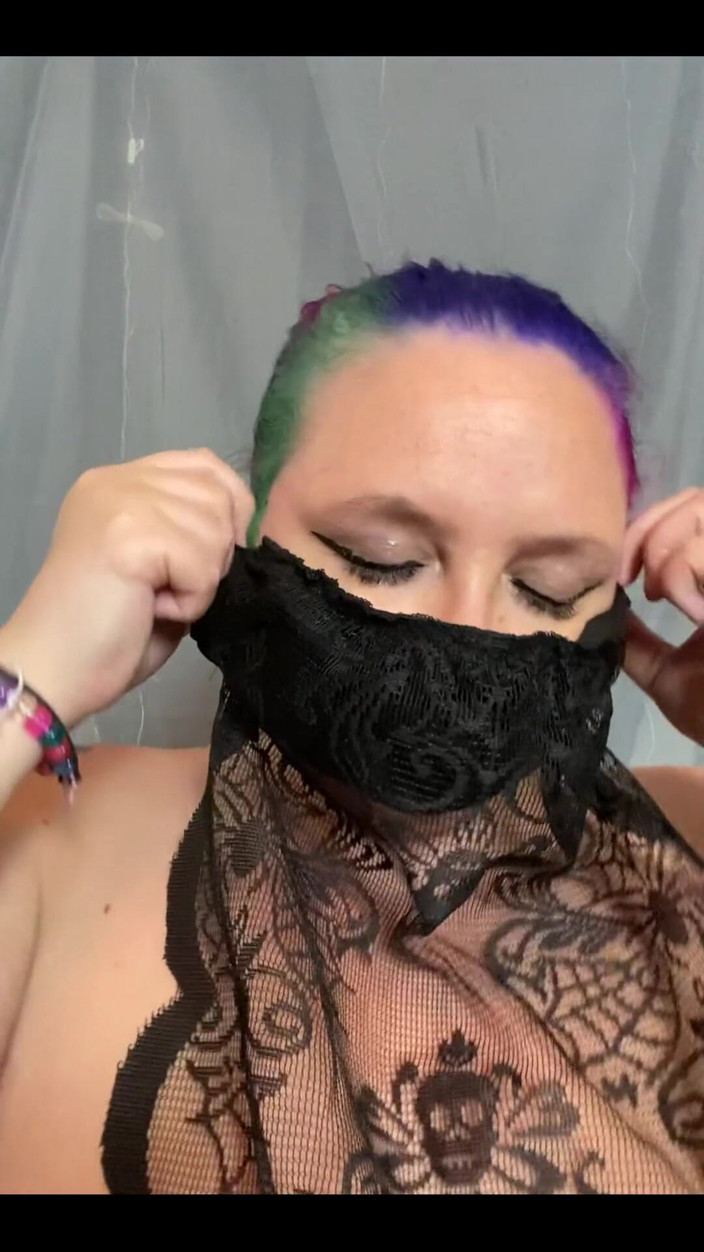 Sara Star: Mask Burlesque