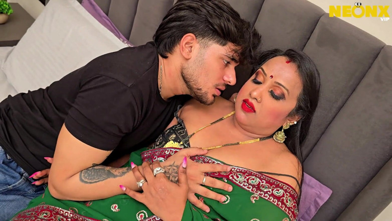 NeonxOTT: Un devar excité baise une bhabhi indienne nouvellement mariée