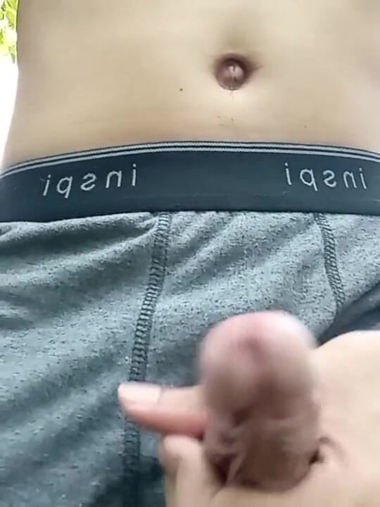 Troye_AsianPinoy: Mabilisang Jakol Sa Bukid - filipínská venkovní masturbace