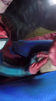 ナターシャ・グアパはスパイダーガール中出し2