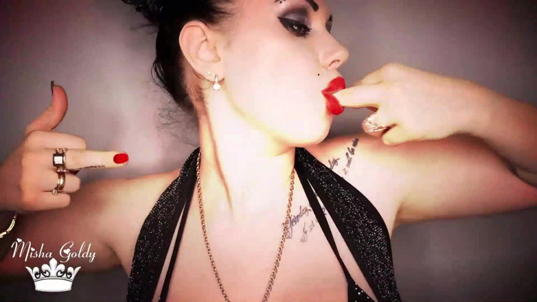 Goddess Misha Goldy: Kompilace červených rtěnek a škádlení rtů! 50$ místo původní ceny 85$