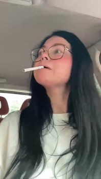 Merokok Semasa Memandu Dalam Cermin Mata Baru Saya