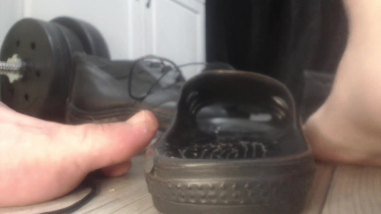 Hunky time: Sperma maschio e pantofole