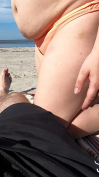 Ein Tag Voller Strandspaß Und Purer Lust Auf Creampies Und Cumshots
