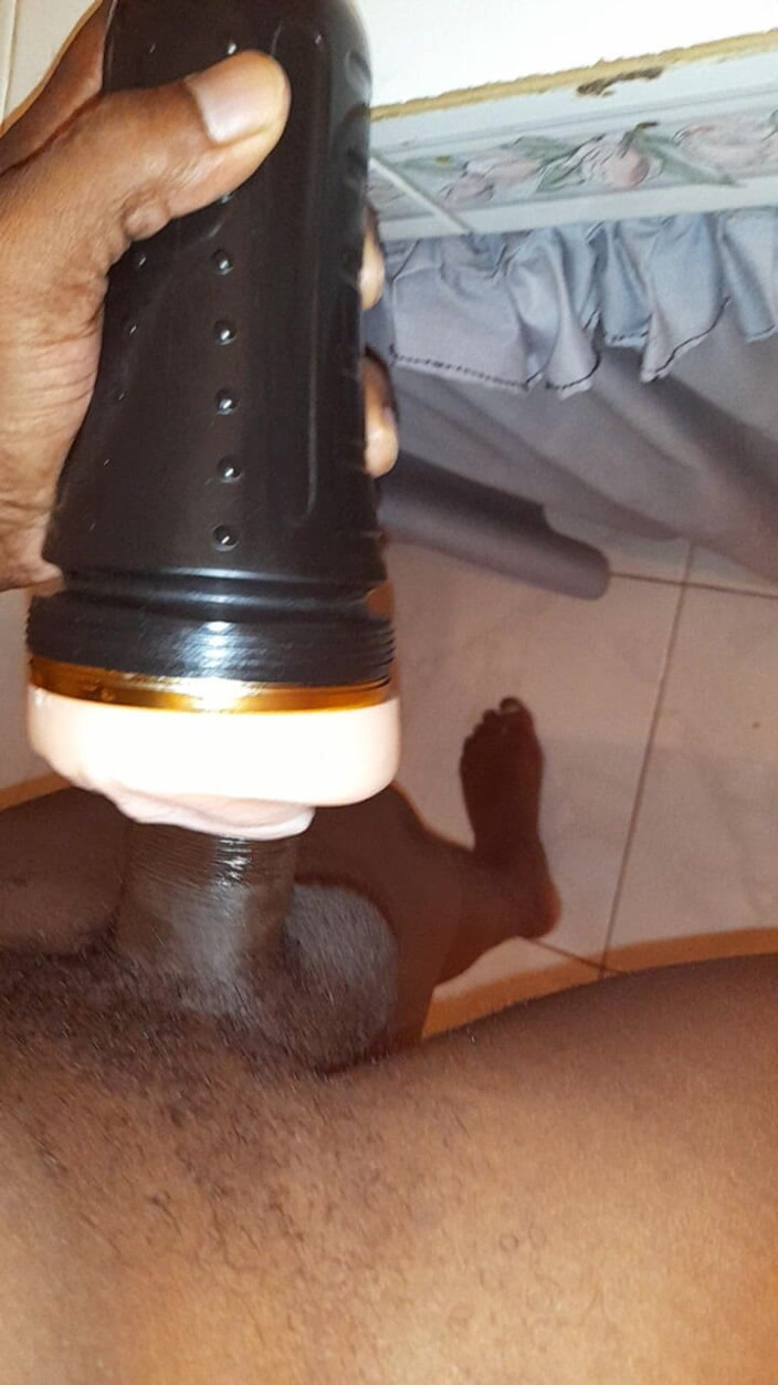 Islandvibes69: Jerking off S11 E11