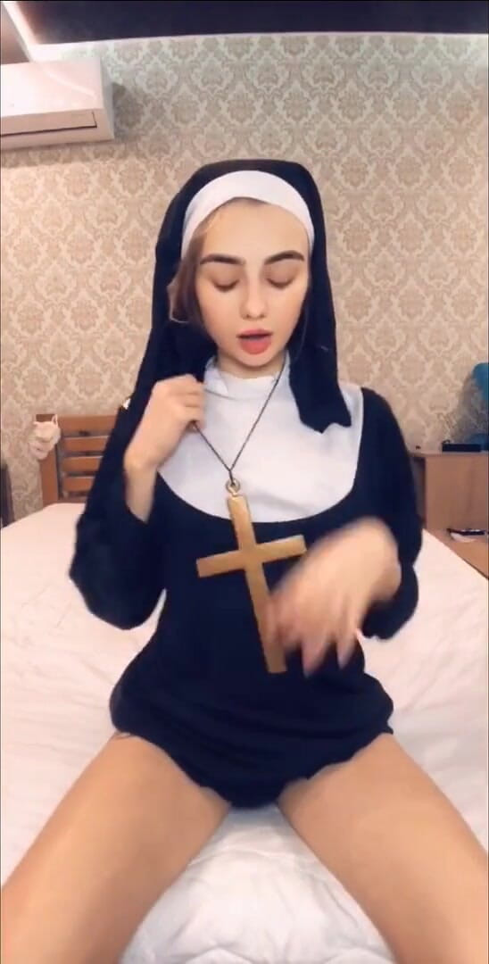 Alice Shea: Saya bermain dengan mainan besar saya dalam pepek cantik saya