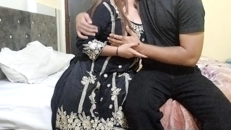 Hardcore muskan: Sex with Big Ass Wife