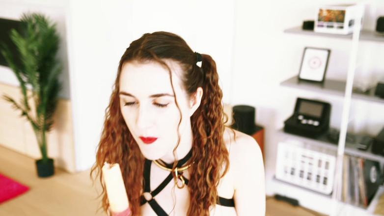 Piper Blush: Asmr dondurma eritecek kadar ateşli