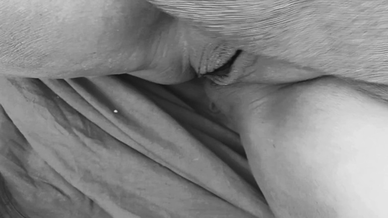 Riyadesi18: Minxx Marley Dan Fiona Rakan Sebilik Yang Curious