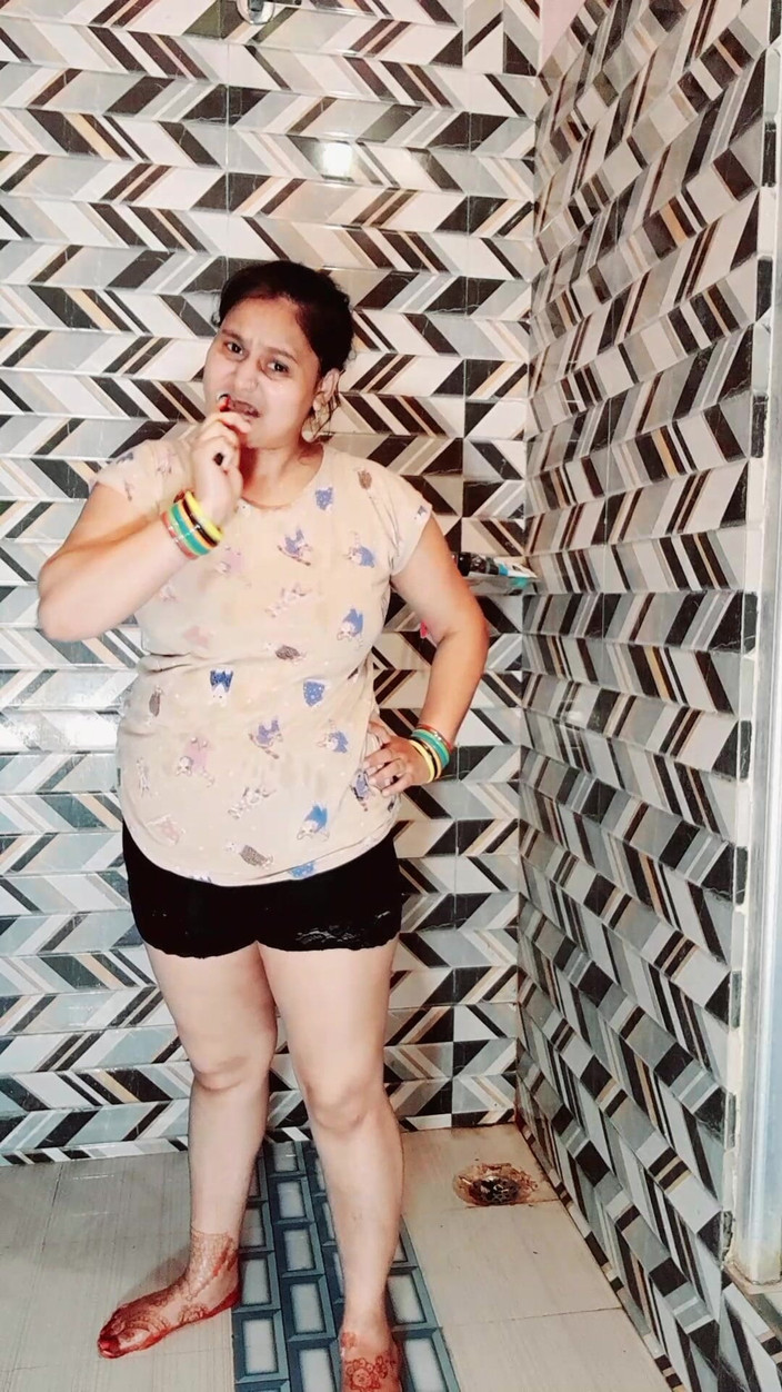 Puja555: Puja bhabhi Koupelna