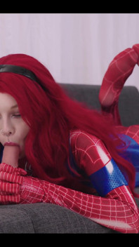 Spider Woman and Her Wet Needy Spider Holes. Krem z młotem Thora