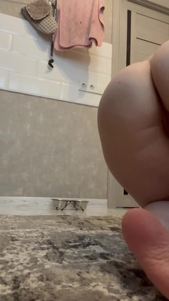 stuffed animal Katrin: 今日は胸を見せるのをやめられません