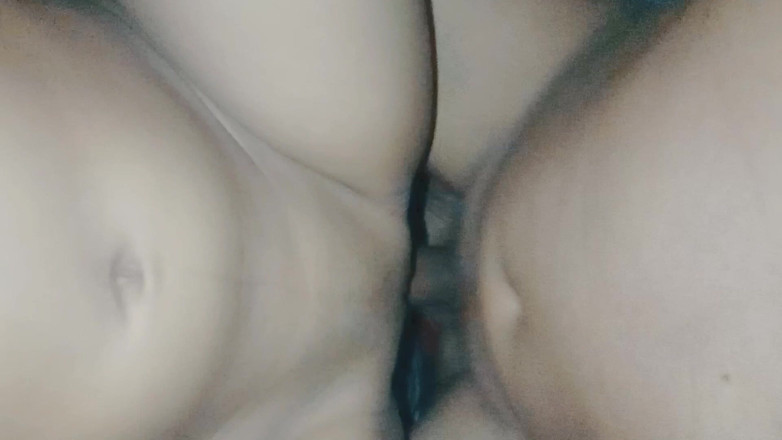 panties96: O tânără care și-a pierdut slujba soțului ei este dependentă de...