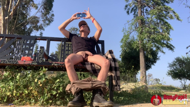 Hung Papi: 알몸의 거유 언컷 트윙크 공개 섹스