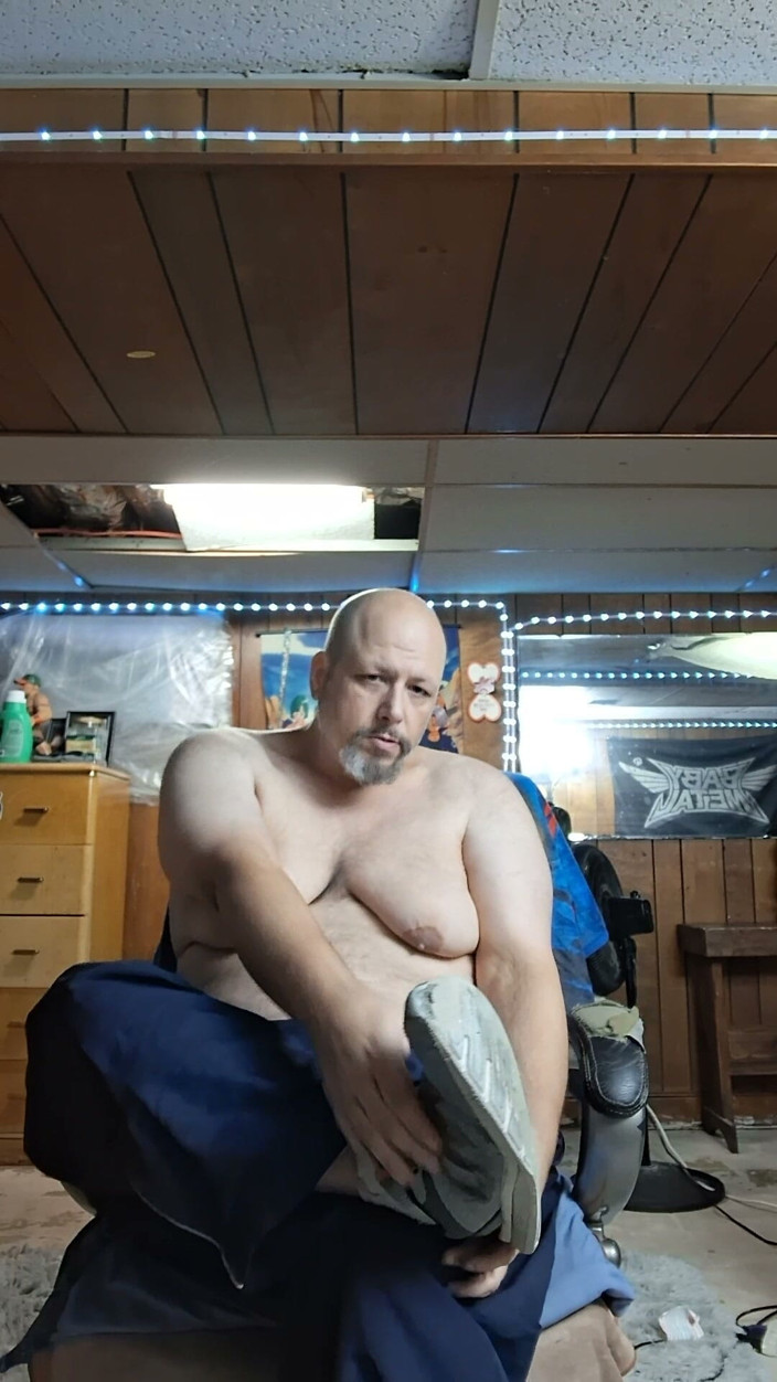 Printsofallsayings: Chubby Guy Strips and Dances