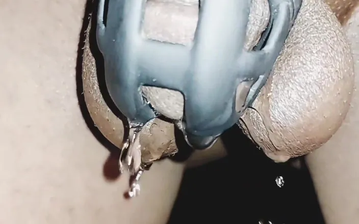 Sissy Bisexual: Piss While in Caged and Plugged