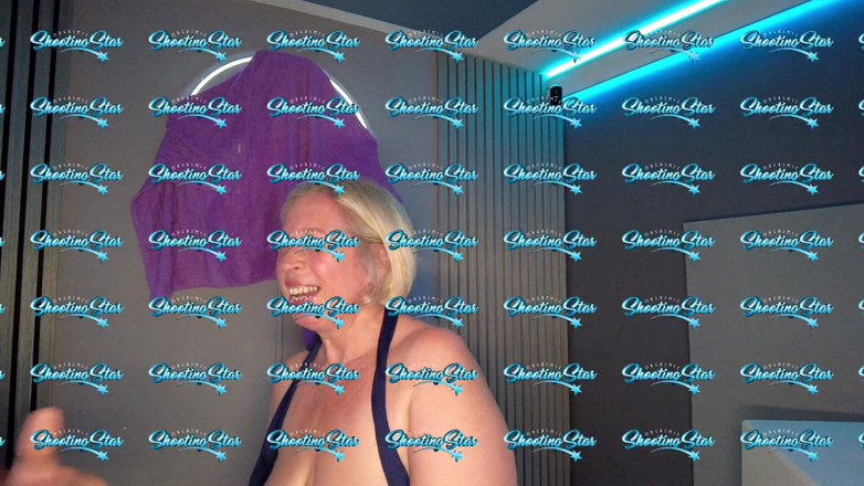 Shooting Star: Mr ldn gibt MILf Shooting star lauter orgasmus im fake...