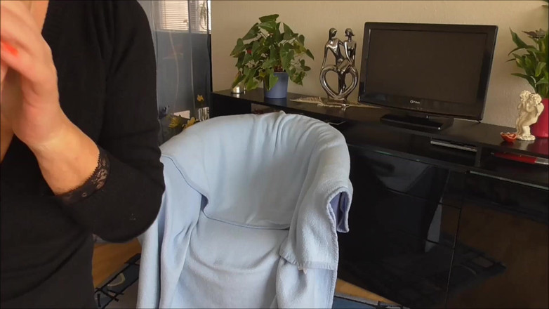 Nylon MILFS: Obciąganie dla toyboya