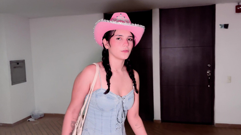 Yenifer Chacon: 레즈비언 컴포트