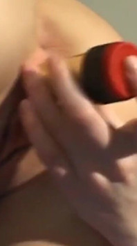 Zwei muschis, ein dildo