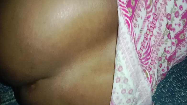 Sexy juli: villaggio bhabhi sesso