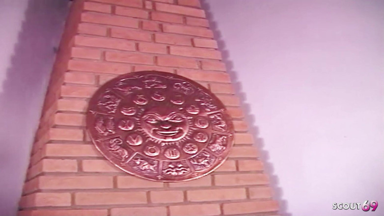 Shemale TS Collection: Blondă cu țâțe mari Transsexuală cu sex în vacanță la hotel