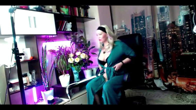 AimeeParadise: Moje žena je skvělá děvka na webové kameře, sexy zralá děvka...