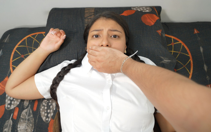 XxHomeMade: Shh, shh, đừng la hét! - Chị kế bị anh kế đụ khi...