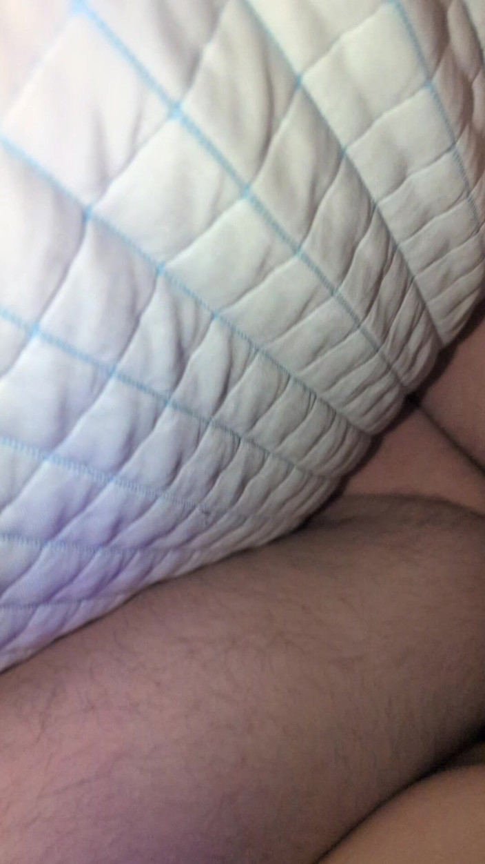 Coupleoffreaks13: Гаряча аматорська дружина смокче член, як професіонал, а потім її трахає великий член її чоловіка, поки він не кінчає