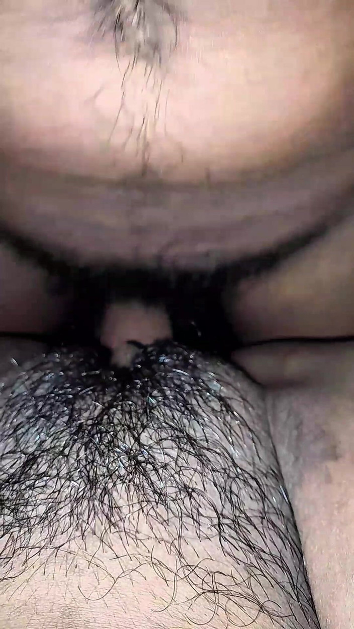 Ayenbdsexvideo00671: Desi Bhabhi má po dlouhé době hardcore a cítí se šťastná