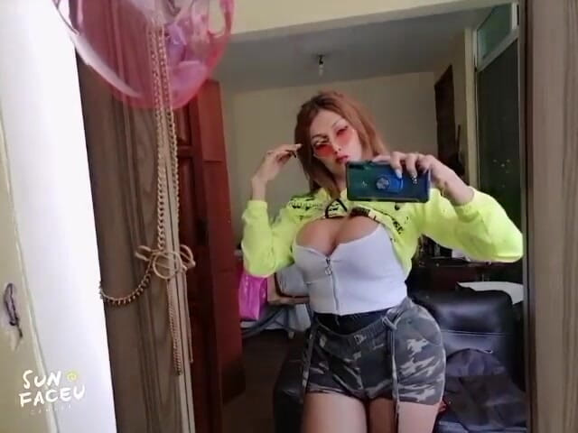 Barbietransxxxx: Waria membuat video baru