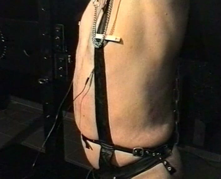 Hardcore Gay Studios: Perverzní německý gay pár si rád hraje! - Epizoda 13