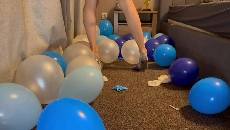 silicone_brunette: Higheels Balloon Popping