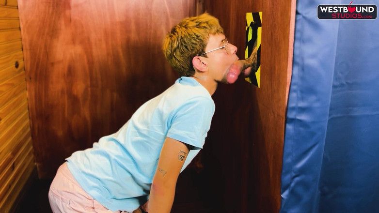 Latin Twinks: Marco Samuel的脸上浸透了精液