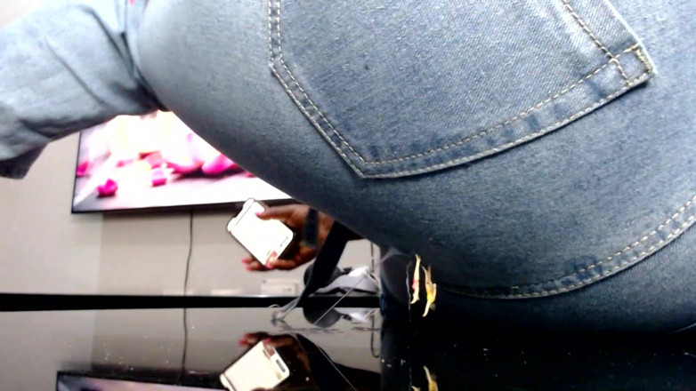 Maeling: College Teens Ruined with Giant Ass