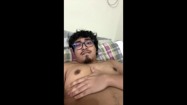 Rent a gay productions: Un Philippin Pulpeux De 23 Ans Se Fait Baiser Sur Cam2cam...