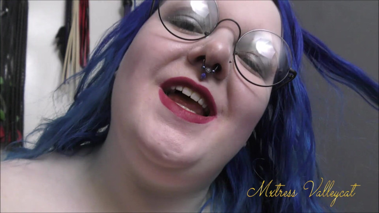 Mxtress Valleycat: Fishnet can't contain me