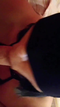 Ich liebe es, bondage mit einem schwanz in meinem mund zu machen