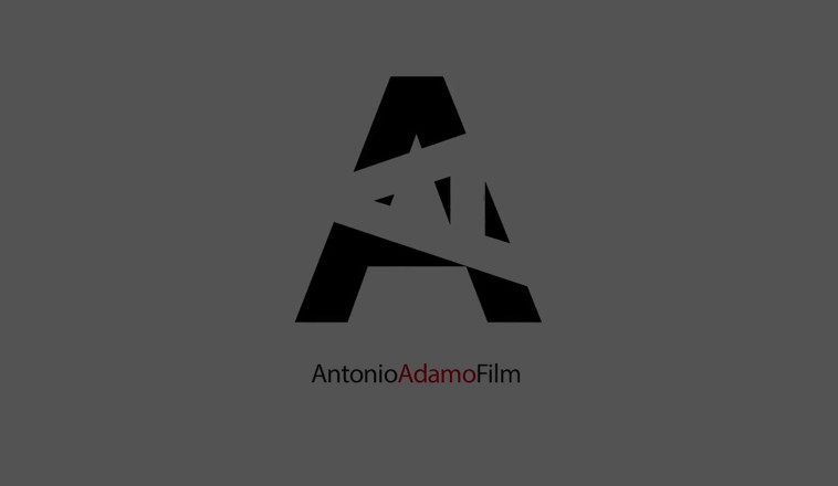 Antonio Adamo Film: Esposa rubia cachonda obtiene su culo extendido en doble penetración...