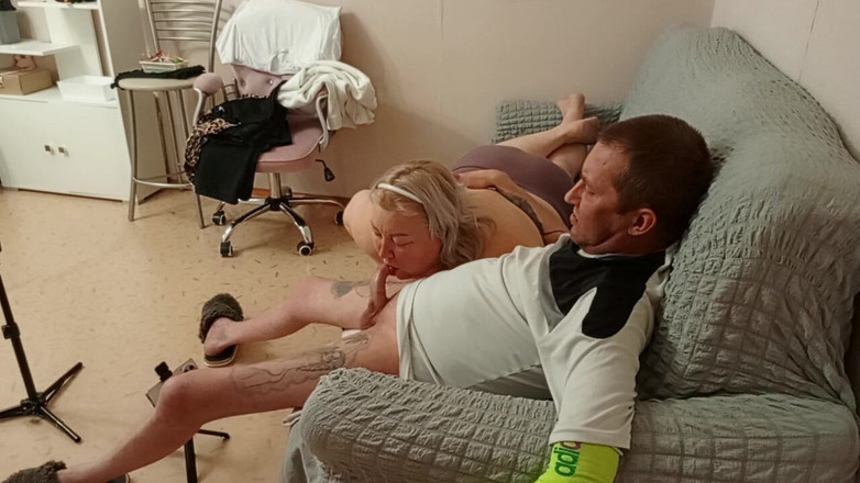 Zona901: Vizinho engole porra depois de um boquete suave