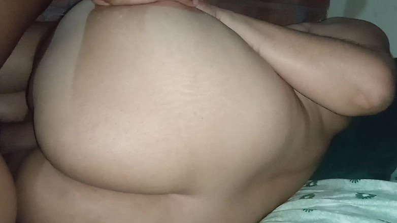 Eatrella j: Ass Like This šuká jen jednou, můj bolavý nevlastní bratrocha