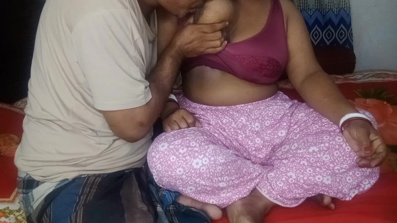 Sabina244: 발정난 경험이 있고 성숙한 방글라데시 엄마