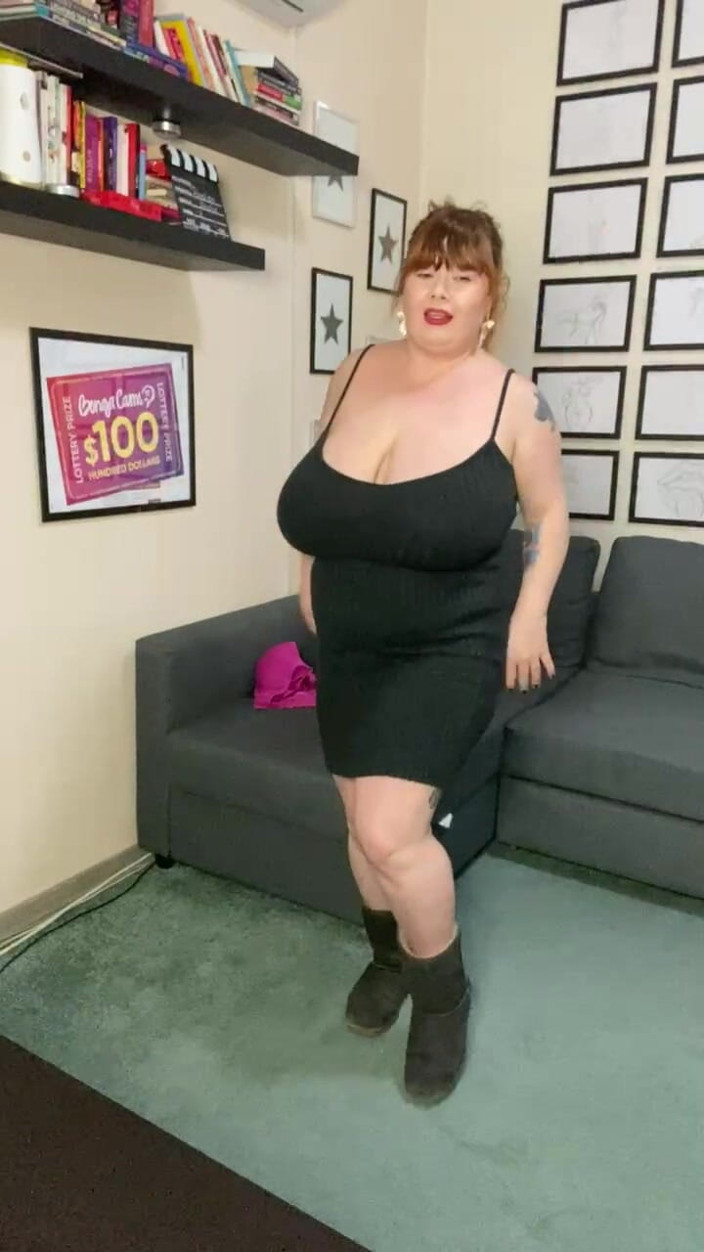 Roxanne Miller: Big Tits