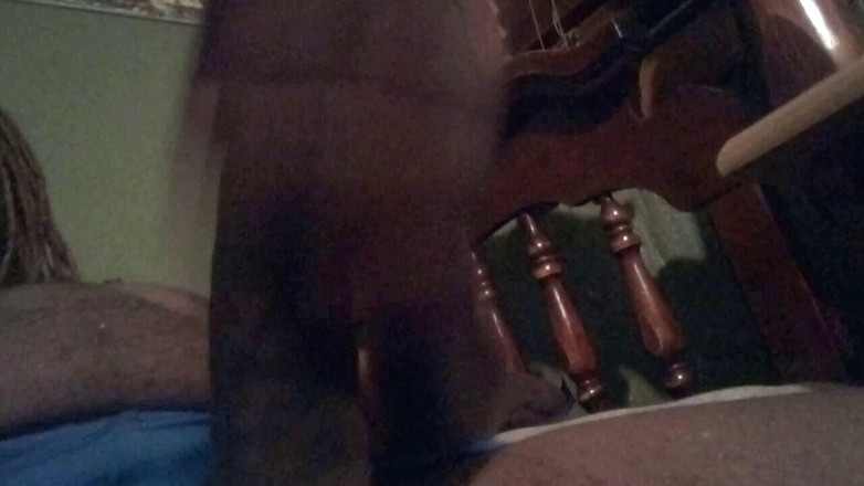 Dewon1981: Un arrapante cazzo solitario strofinando e sborrata