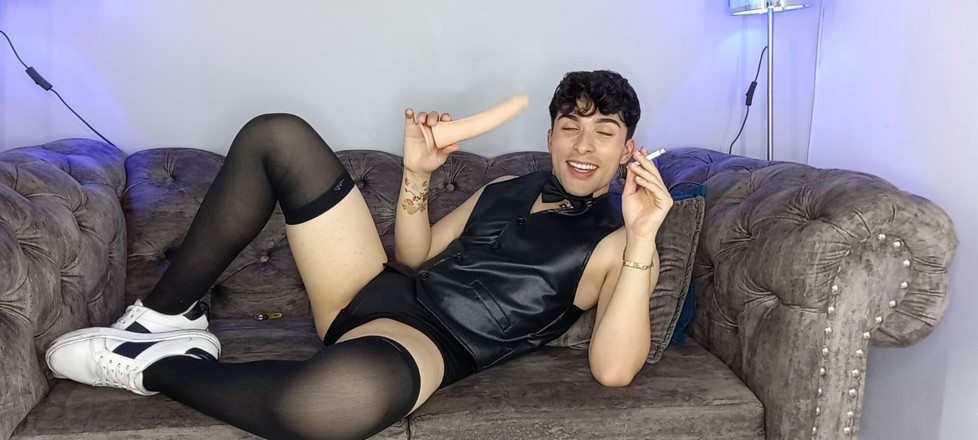 Diego latinboy: Smoking Fetish