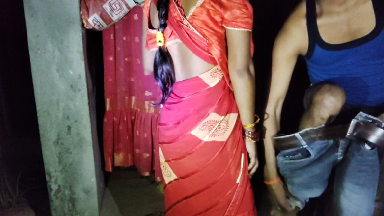 Sexywife: Heiße indische Desi-Bhabhi-Romantik in Sari