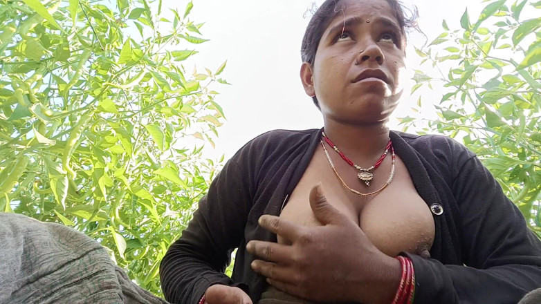 Reeiu: Indian Bhabhi Fengar Cudai Karati Hai