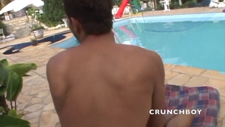 Crunch Boy: Black bottom used by his friend outdoor on the pool