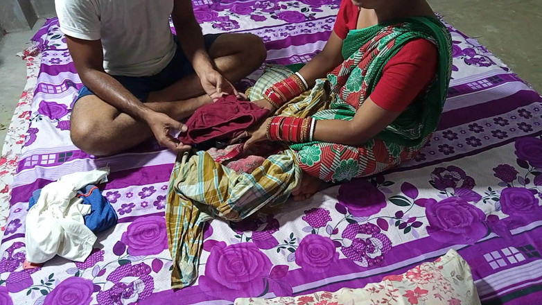 FireeCouple: Morgen ich kapde bechne wali Garib Ladki Ko pese Dekar...