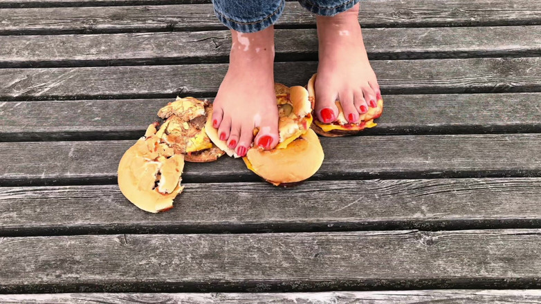Goddess Lena: Hamburguesas trituradoras